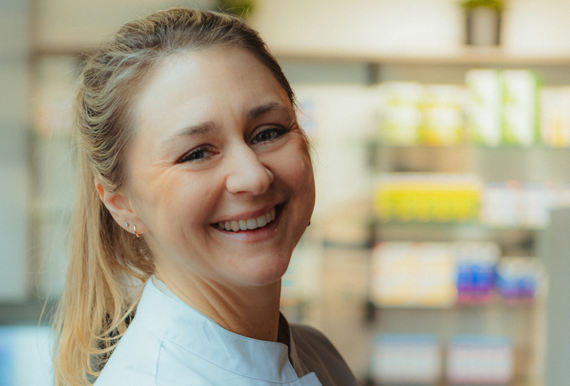 Eva Gabriel, Inhaberin und Apothekerin der Rastpfuhl Apotheke